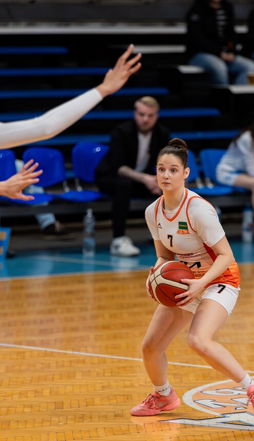 PROTI TRUTNOVU | 2. VÝHRA | 63:60 PROTI TRUTNOVU | 2. VÝHRA | 63:60